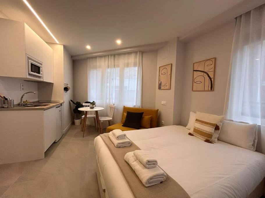 Cozy Studio In Tetuan - En 1/8 Madrid Exterior foto